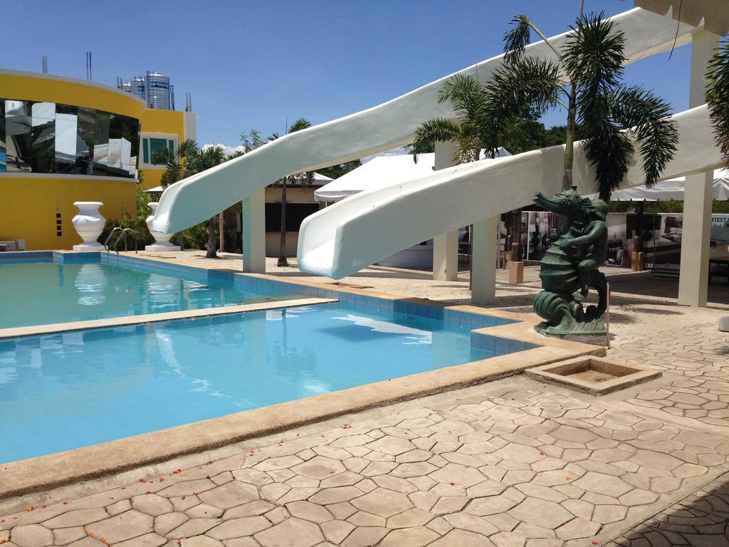 Metro Vigan Fiesta Garden Hotel Екстериор снимка