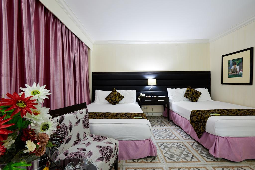 Metro Vigan Fiesta Garden Hotel Екстериор снимка